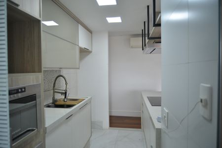 Apartamento à venda com 85m², 3 quartos e 2 vagasCozinha