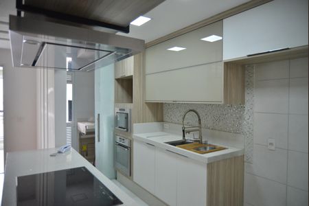 Apartamento à venda com 85m², 3 quartos e 2 vagasCozinha