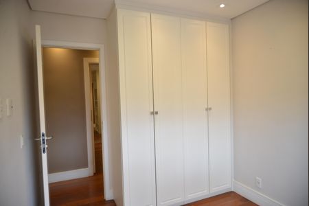 Apartamento à venda com 85m², 3 quartos e 2 vagasQuarto 2