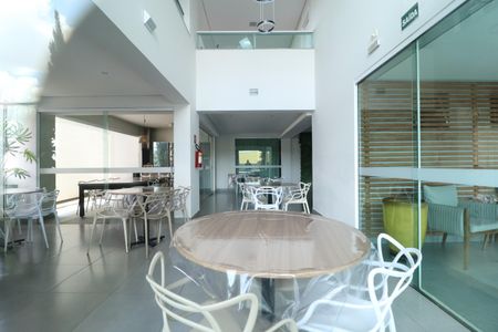 Apartamento para alugar com 70m², 2 quartos e 2 vagasÁrea comum - Salão de festas