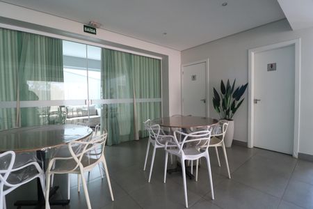 Apartamento para alugar com 70m², 2 quartos e 2 vagasÁrea comum - Salão de festas