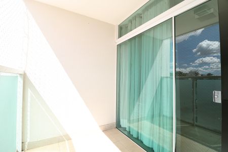 Sacada de apartamento para alugar com 2 quartos, 70m² em Tibery, Uberlândia