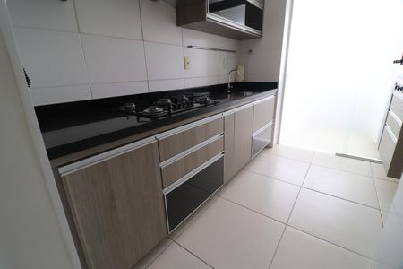 Apartamento para alugar com 70m², 2 quartos e 2 vagasCozinha