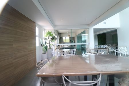 Apartamento para alugar com 70m², 2 quartos e 2 vagasÁrea comum - Salão de festas