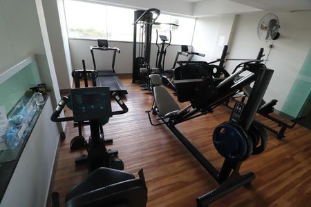 Apartamento para alugar com 70m², 2 quartos e 2 vagasÁrea comum - Academia