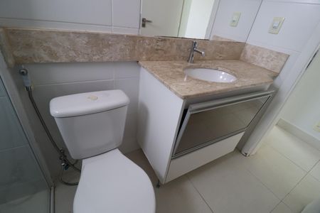 Apartamento para alugar com 70m², 2 quartos e 2 vagasBanheiro Social