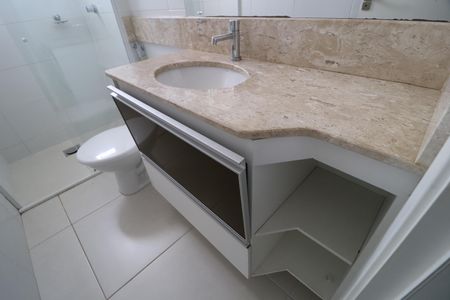 Apartamento para alugar com 70m², 2 quartos e 2 vagasBanheiro Social