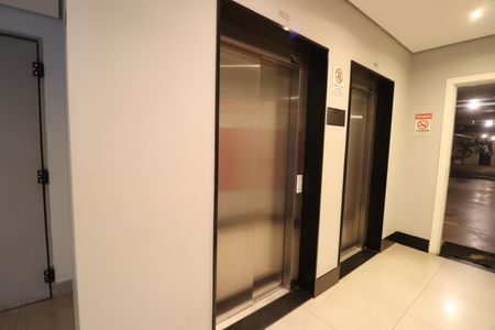 Apartamento para alugar com 70m², 2 quartos e 2 vagasElevador