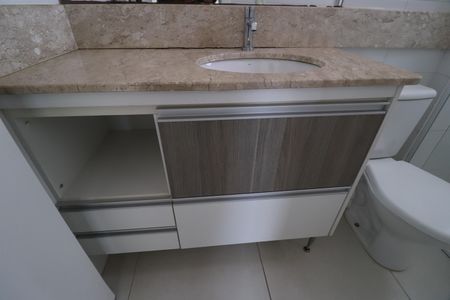 Apartamento para alugar com 70m², 2 quartos e 2 vagasBanheiro da Suíte