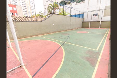 Apartamento à venda com 172m², 3 quartos e 3 vagas Apartamento à venda com 172m², 3 quartos e 3 vagasÁrea comum - Quadra