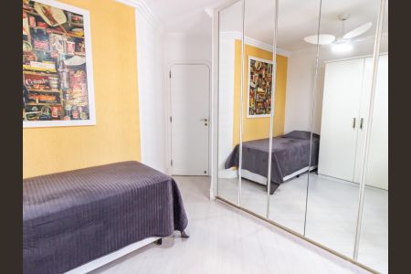 Apartamento à venda com 172m², 3 quartos e 3 vagas Apartamento à venda com 172m², 3 quartos e 3 vagasSuíte 2