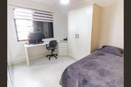 Apartamento à venda com 172m², 3 quartos e 3 vagas Apartamento à venda com 172m², 3 quartos e 3 vagasSuíte 2