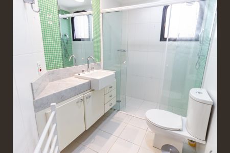 Apartamento à venda com 172m², 3 quartos e 3 vagas Apartamento à venda com 172m², 3 quartos e 3 vagasBanheiro da Suíte 2