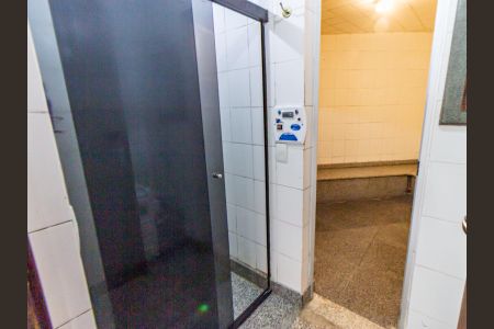 Apartamento à venda com 172m², 3 quartos e 3 vagas Apartamento à venda com 172m², 3 quartos e 3 vagasÁrea comum - Sauna