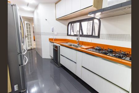 Apartamento à venda com 172m², 3 quartos e 3 vagas Apartamento à venda com 172m², 3 quartos e 3 vagasCozinha