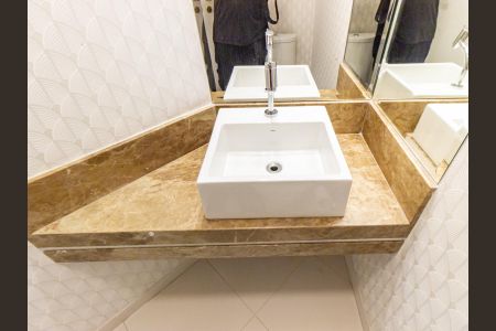 Apartamento à venda com 172m², 3 quartos e 3 vagas Apartamento à venda com 172m², 3 quartos e 3 vagasLavabo