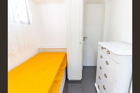 Apartamento à venda com 172m², 3 quartos e 3 vagas Apartamento à venda com 172m², 3 quartos e 3 vagasQuarto de Serviço