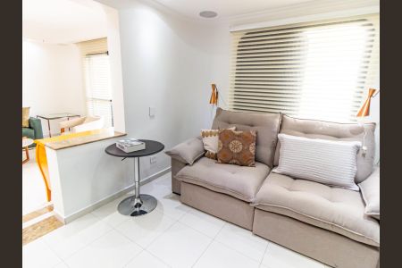 Apartamento à venda com 172m², 3 quartos e 3 vagas Apartamento à venda com 172m², 3 quartos e 3 vagasSala de TV
