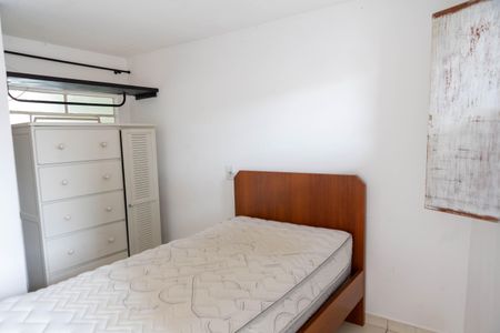 Quarto de casa para alugar com 1 quarto, 25m² em Vila Polopoli, São Paulo