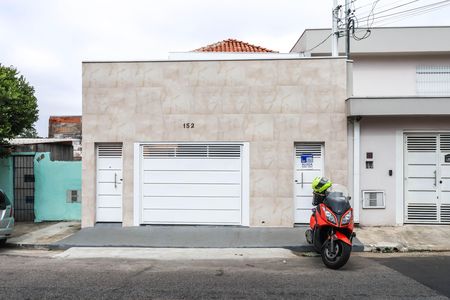 Fachada de casa para alugar com 2 quartos, 100m² em Cursino, São Paulo