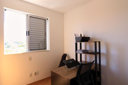 Apartamento à venda com 198m², 3 quartos e 2 vagas Apartamento à venda com 198m², 3 quartos e 2 vagasEscritório