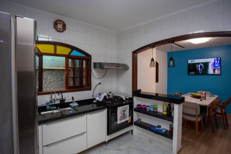 Casa à venda com 175m², 3 quartos e 2 vagasCozinha