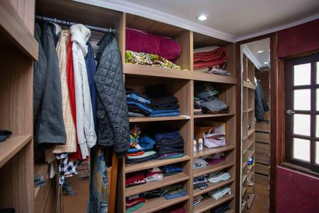 Casa à venda com 175m², 3 quartos e 2 vagasCloset da Suíte