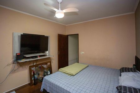 Casa à venda com 175m², 3 quartos e 2 vagasSuíte