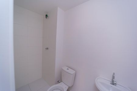 Apartamento para alugar com 32m², 2 quartos e sem vaga Apartamento para alugar com 32m², 2 quartos e sem vagaBanheiro Social