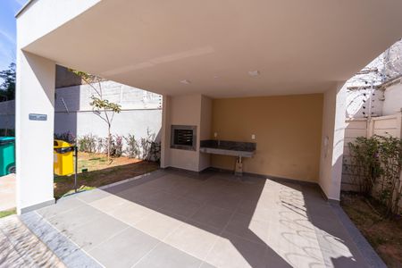 Apartamento para alugar com 32m², 2 quartos e sem vaga Apartamento para alugar com 32m², 2 quartos e sem vagaÁrea comum - Churrasqueira
