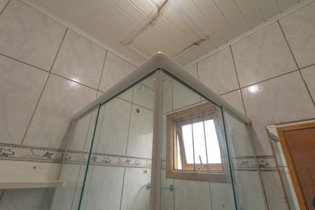 Casa à venda com 160m², 2 quartos e 2 vagas Casa à venda com 160m², 2 quartos e 2 vagasBanheiro