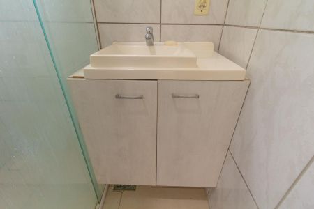 Casa à venda com 160m², 2 quartos e 2 vagas Casa à venda com 160m², 2 quartos e 2 vagasBanheiro