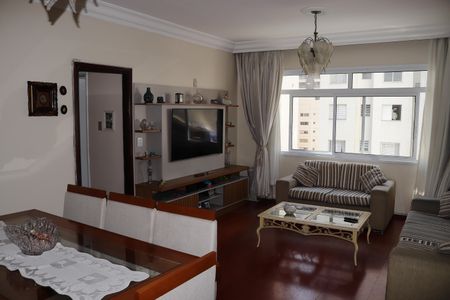 Apartamento à venda com 100m², 2 quartos e 1 vagaSala