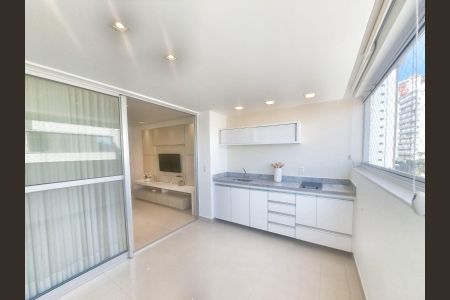 Apartamento à venda com 98m², 3 quartos e 2 vagas Apartamento à venda com 98m², 3 quartos e 2 vagasVaranda gourmet