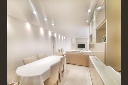 Apartamento à venda com 98m², 3 quartos e 2 vagas Apartamento à venda com 98m², 3 quartos e 2 vagasSala