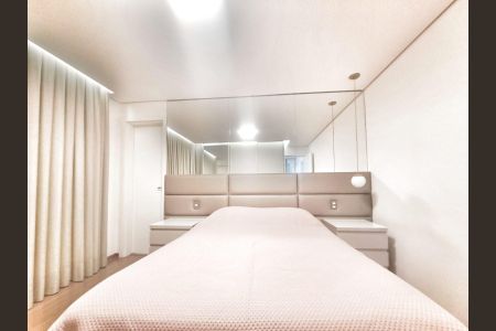 Apartamento à venda com 98m², 3 quartos e 2 vagas Apartamento à venda com 98m², 3 quartos e 2 vagasSuíte