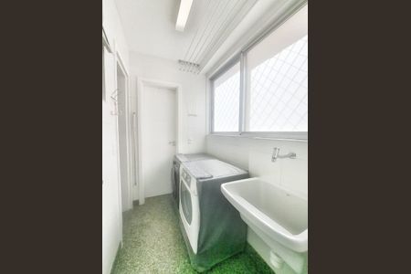 Apartamento à venda com 98m², 3 quartos e 2 vagas Apartamento à venda com 98m², 3 quartos e 2 vagasÁrea de Serviço