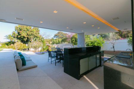 Casa à venda com 450m², 4 quartos e 10 vagasÁrea Externa