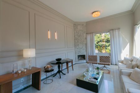 Casa à venda com 450m², 4 quartos e 10 vagasSala 1