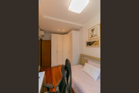 Casa à venda com 450m², 4 quartos e 10 vagasQuarto 3