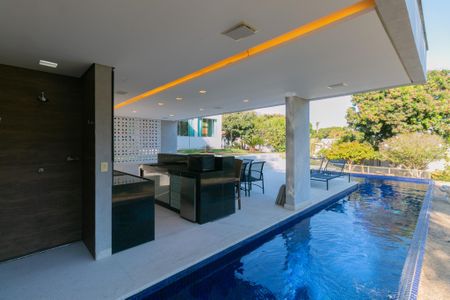 Casa à venda com 450m², 4 quartos e 10 vagasÁrea Externa