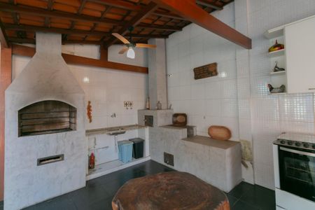 Casa à venda com 450m², 4 quartos e 10 vagasÁrea Gourmet