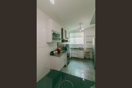 Casa à venda com 450m², 4 quartos e 10 vagasCozinha