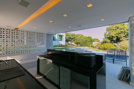 Casa à venda com 450m², 4 quartos e 10 vagasÁrea Externa