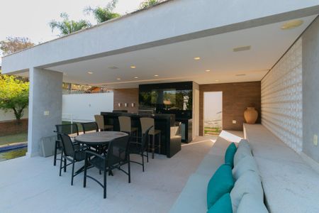 Casa à venda com 450m², 4 quartos e 10 vagasÁrea Externa