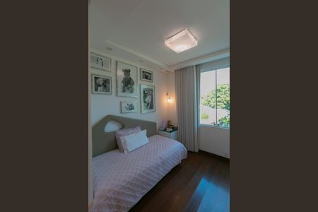 Casa à venda com 450m², 4 quartos e 10 vagasQuarto 2