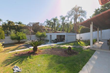 Casa à venda com 450m², 4 quartos e 10 vagasÁrea Externa