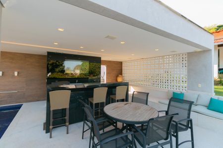 Casa à venda com 450m², 4 quartos e 10 vagasÁrea Externa