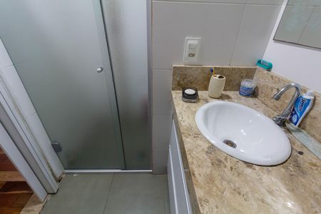 Apartamento para alugar com 61m², 2 quartos e 1 vaga Apartamento para alugar com 61m², 2 quartos e 1 vagaBanheiro