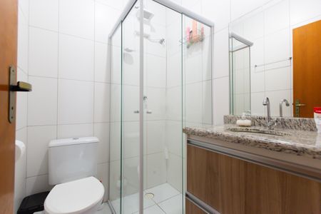 Casa de condomínio à venda com 120m², 3 quartos e 2 vagasBanheiro Social